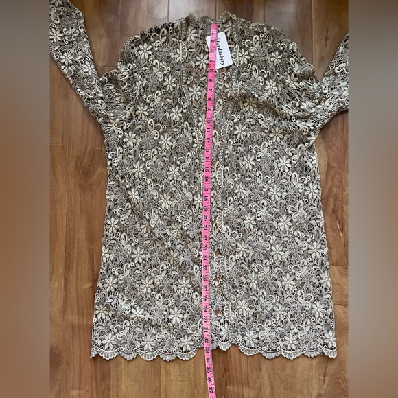Shimmery Champagne Floral Crochet Long Sleeve Fancy Cardigan - Picture 4 of 6